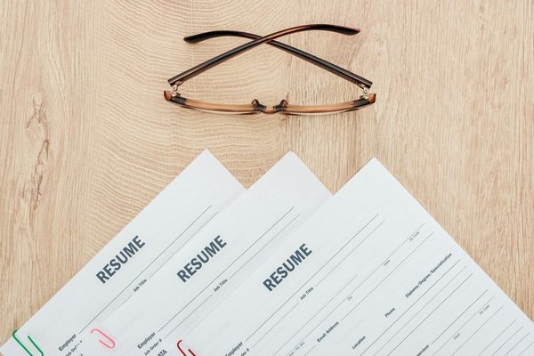 Choisir le modèle de CV idéal en ligne pour épater les recruteurs